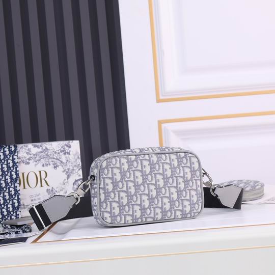 Dior 2345 12x19x3.5cm ww (1)