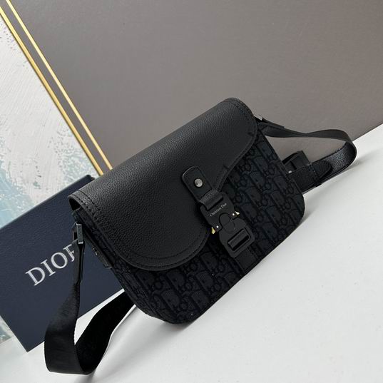 Dior 6612 23x18x6cm ww (1)