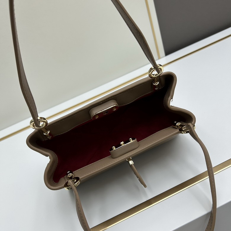 Dior 3633 22x13x12cm ww1_1