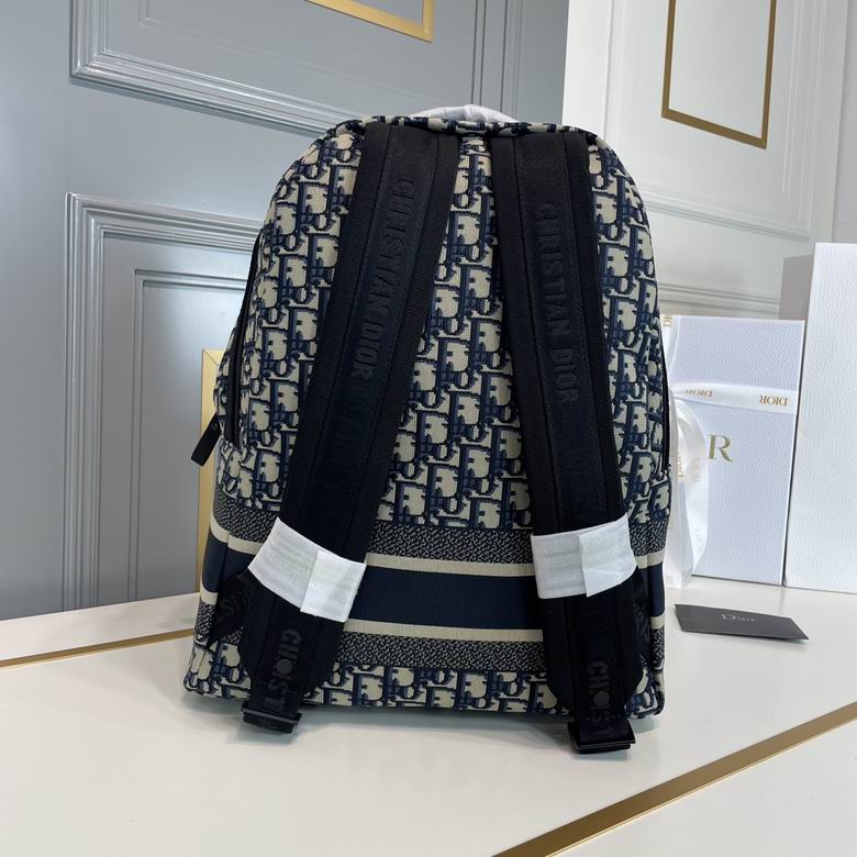 DM1640 39X31X14cm WP 0
