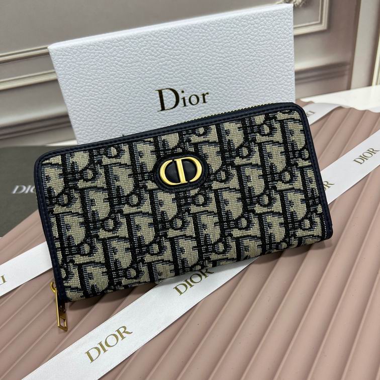 Dior 666109 19x10x2.5cm zy (1)