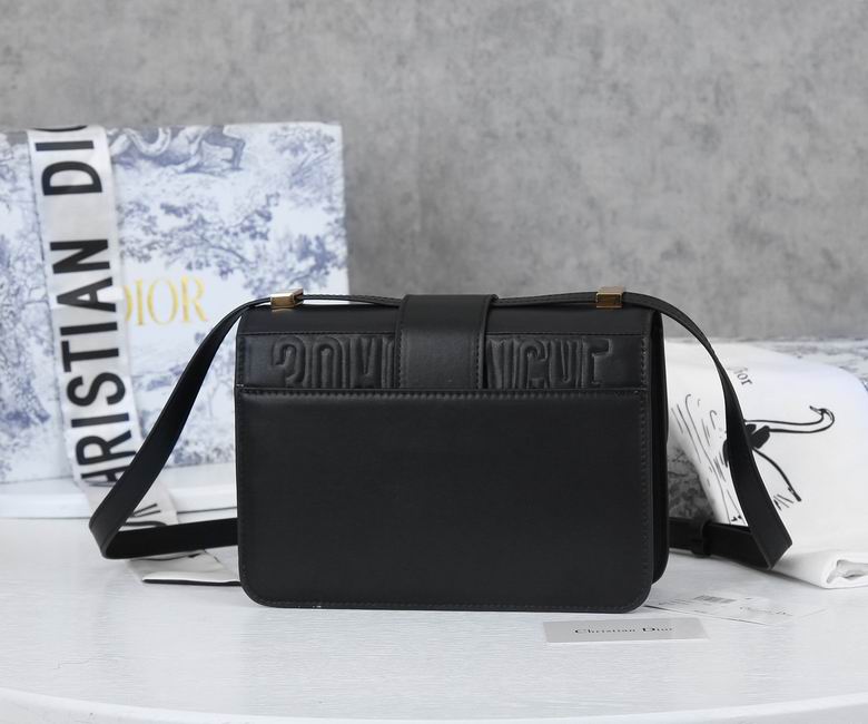 WMCD-1001 24X17X8 (1)