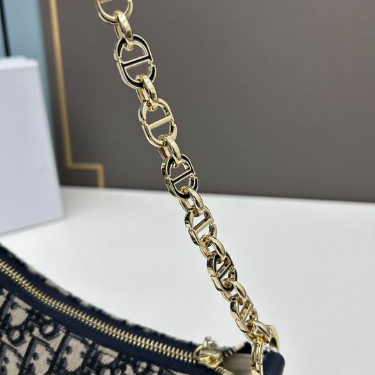 Dior 1542 26x15x5.5cm ww (1)