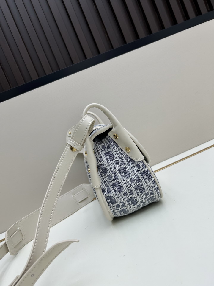 Dior 5078 24x16x8cm jj1_1