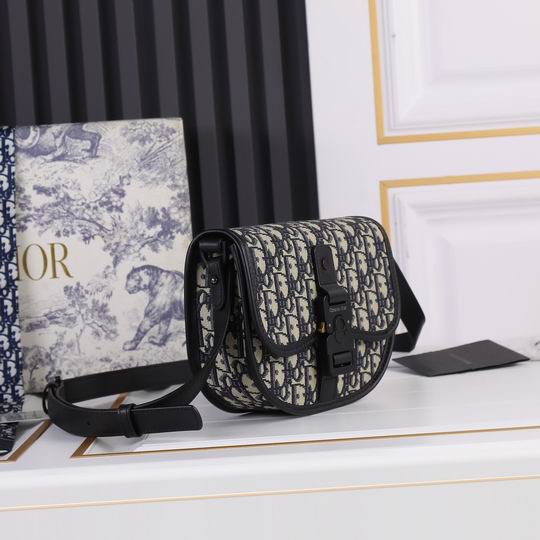 Dior Gallop 1070 20.5x16x5cm zy (1)