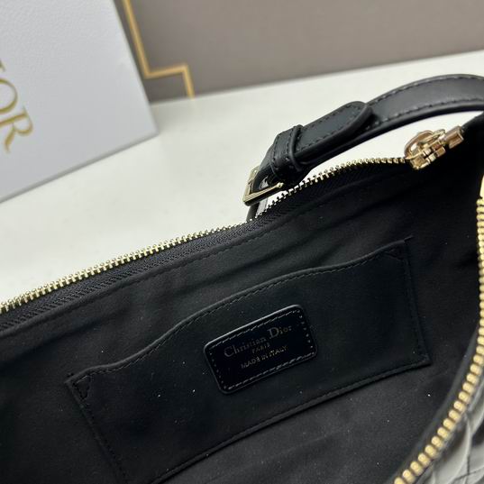 Dior 1542 26x15x5.5cm ww (1)