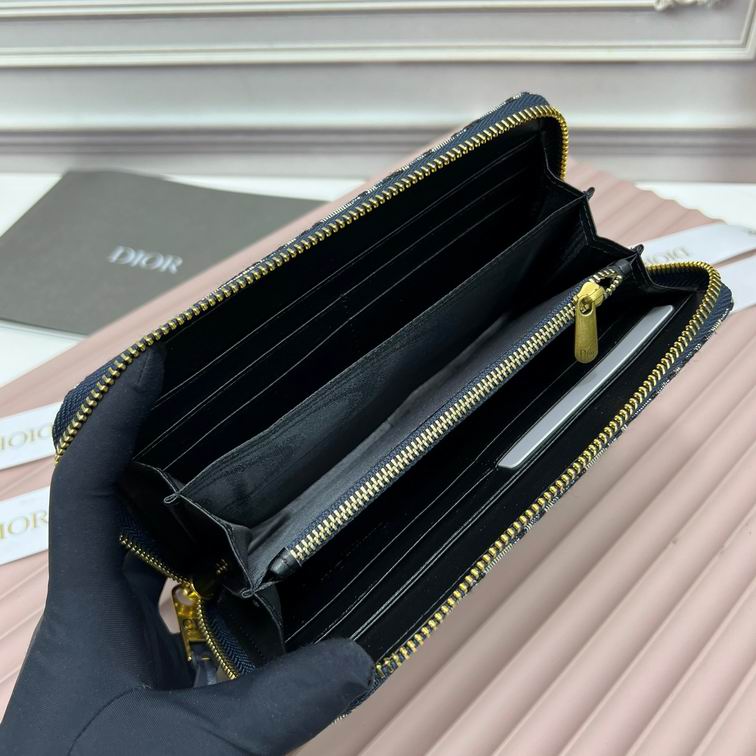Dior 666107 19x10x2.5cm zy (1)