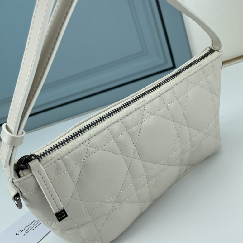Nomad D6088 22X13X9.5cm YW (1)