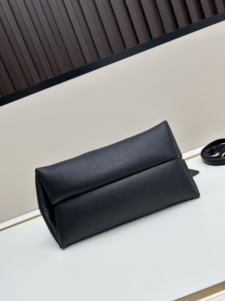 GG 02525 27 5x21x16cm jj7_1