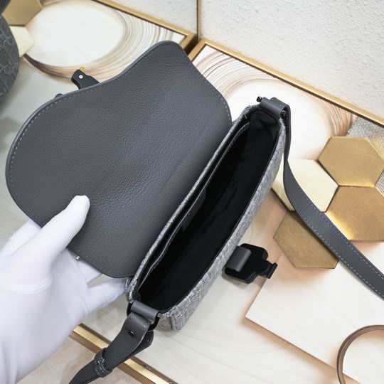 Dior 2ADCA435 19.5x13x4.3cm ww (1)