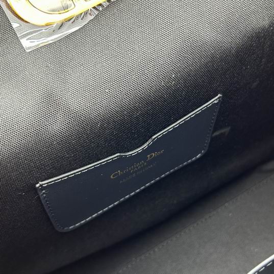 Dior Boston 9578 29x20x17cm ww (1)