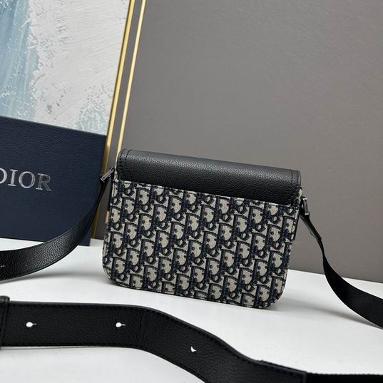 Dior 6612 23x18x6cm ww (1)