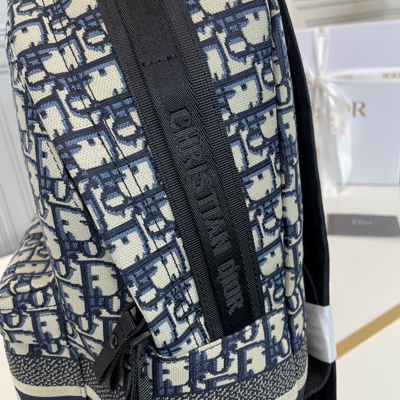 DM1640 39X31X14cm WP 0