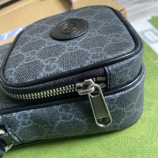 Gucci 672952 12x16x7cm CN (1)