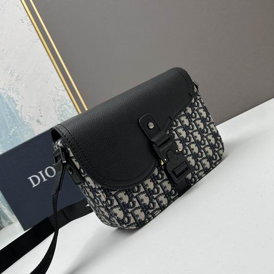 Dior 6612 23x18x6cm ww (1)
