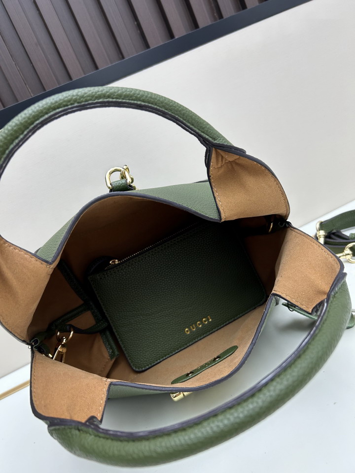 GG 02525 27 5x21x16cm jj_1