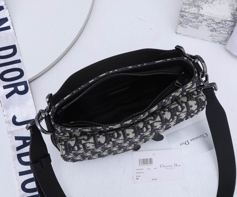WL1090 24X17X8 (1)