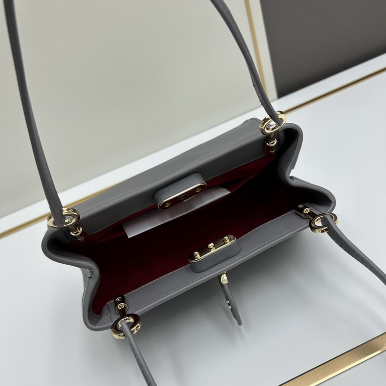 Dior 3633 22x13x12cm ww2_1