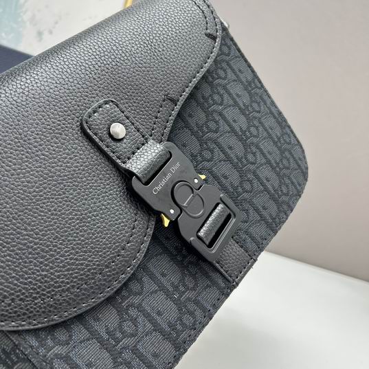 Dior 6612 23x18x6cm ww (1)