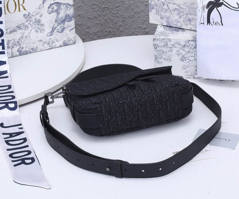 WL1090 24X17X8 (1)