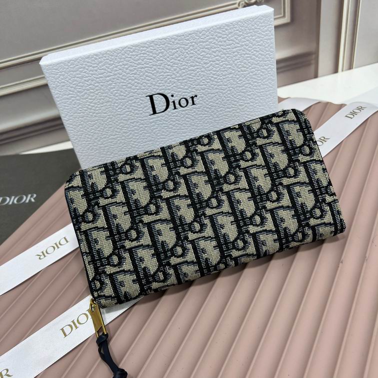 Dior 666107 19x10x2.5cm zy (1)