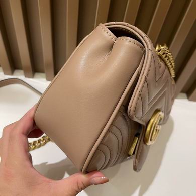 GG Marmont 739682580 18x13.5x8cm zy (1)