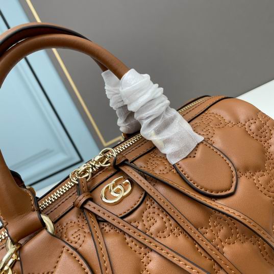 Gucci Matelasse 702242 31x19x22cm ww1_845067 (1)