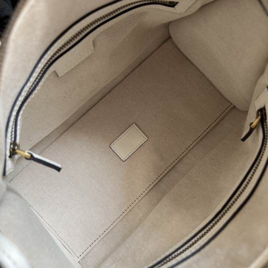 Gucci 715772白皮27x18x14cm CN (1)