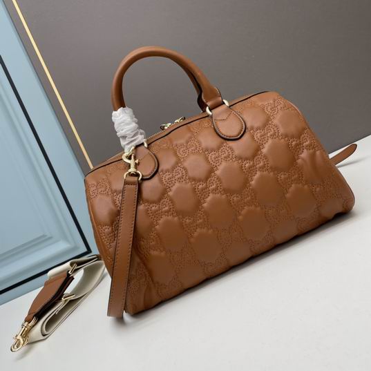 Gucci Matelasse 702242 31x19x22cm ww1_845067 (1)