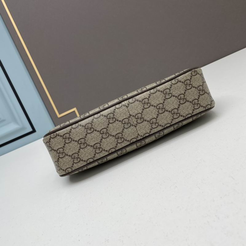 GG Supreme 21x19x5cm ww (1)