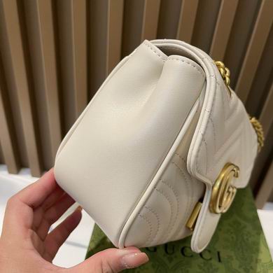 GG Marmont 739682580 18x13.5x8cm zy (1)