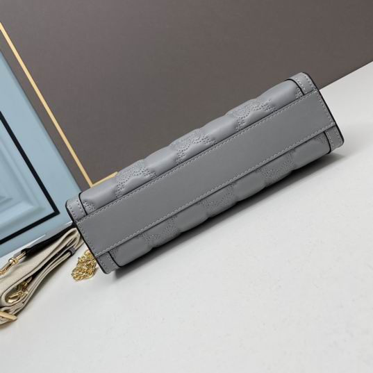 Guuci matelasse 702200 26x17.5x8cm ww (1)