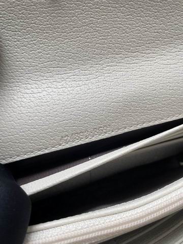 Gucci 523153 19x10x2.5cm zy (1)