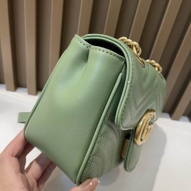 GG Marmont 739682580 18x13.5x8cm zy (1)