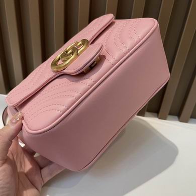 GG Marmont 739682580 18x13.5x8cm zy (1)