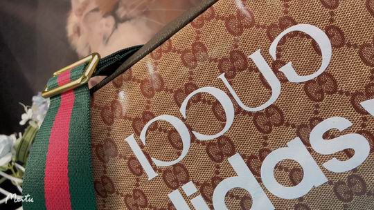 Gucci 24x16cm zy (1)