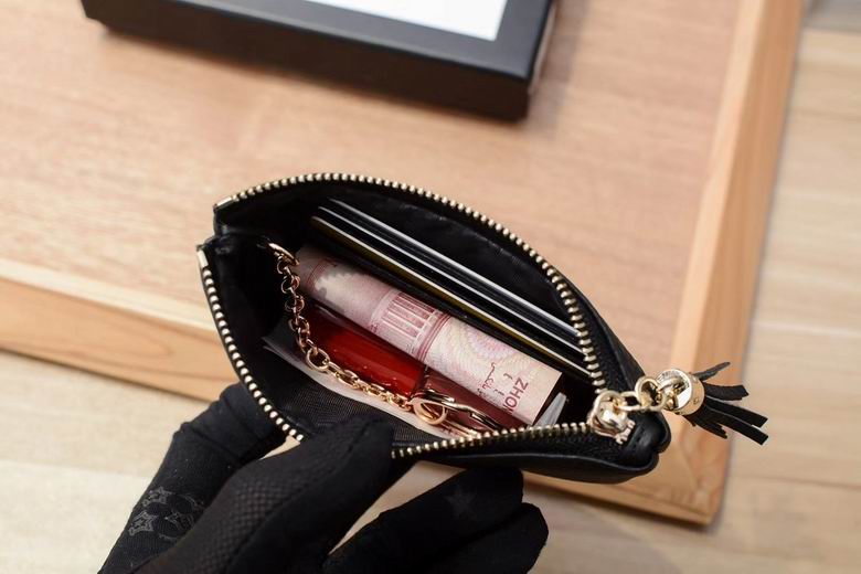Gucci 826 YG (1)