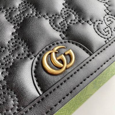 GG Matelasse 723787 20x12.5x4cm zy (1)