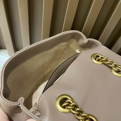GG Marmont 739682580 18x13.5x8cm zy (1)
