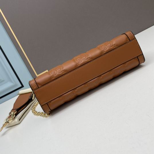 Guuci matelasse 702200 26x17.5x8cm ww (1)