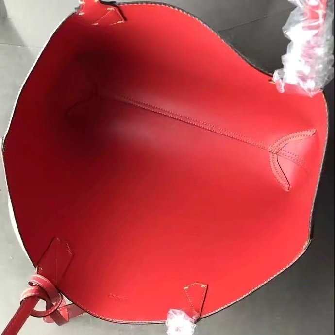 GU368568 (1)