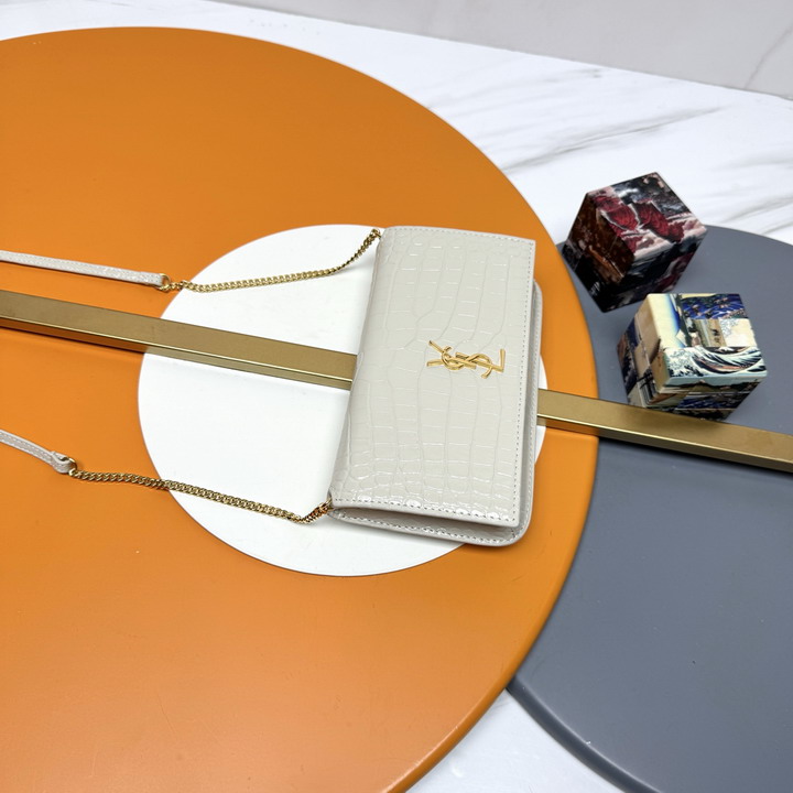 YSL Holder 635095 18x11x2cm 8D3_1