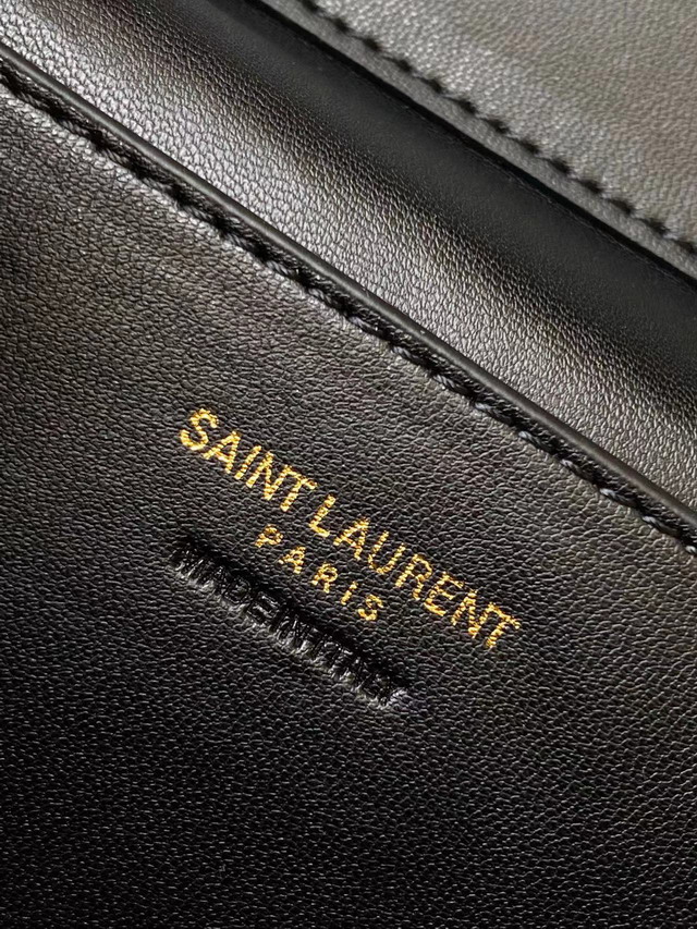 YSL 766731 18x11x6 5cm 8D4_1