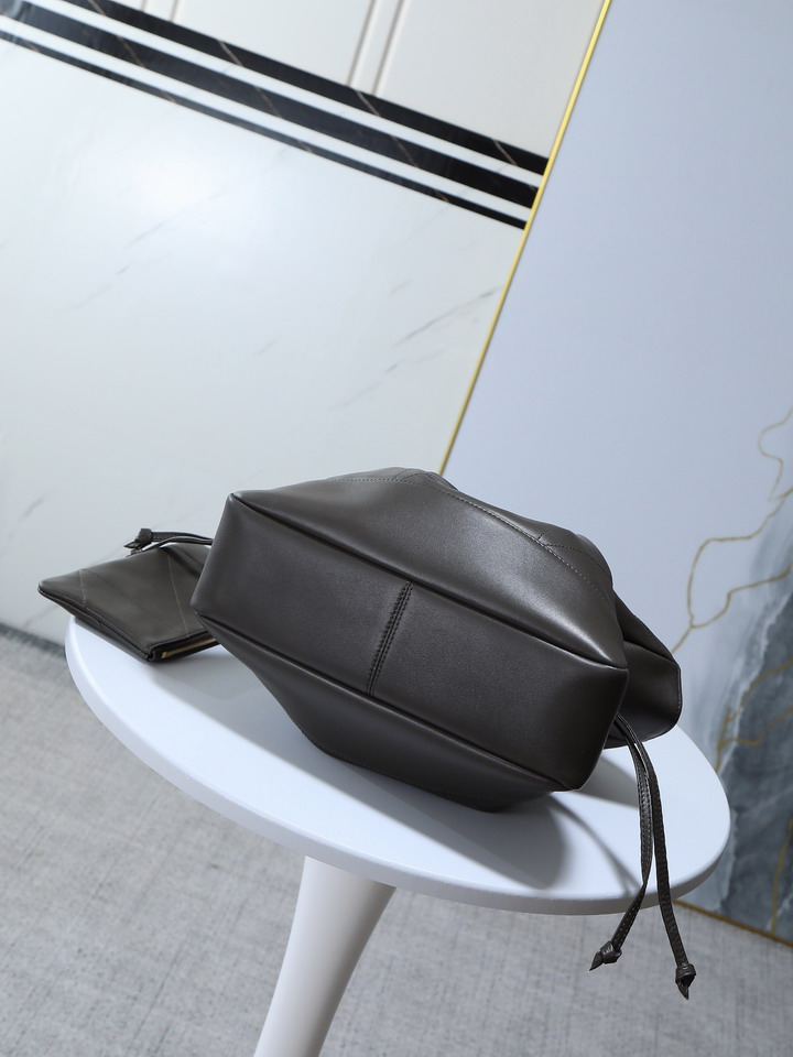 YSL Jamie 833948 27x29x11cm 8D_1