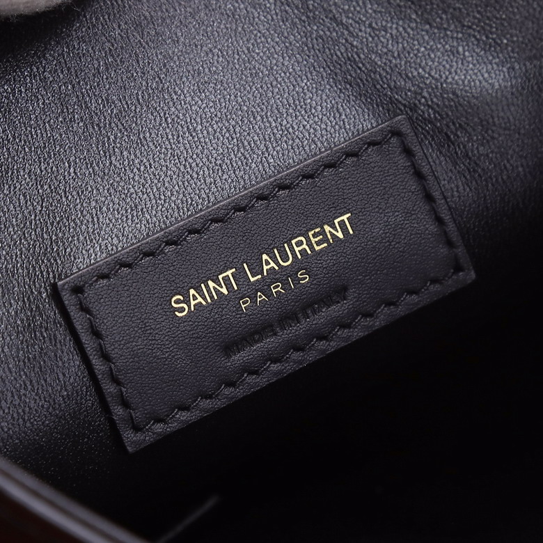 YSL 712367 18x17x8cm 8D_1