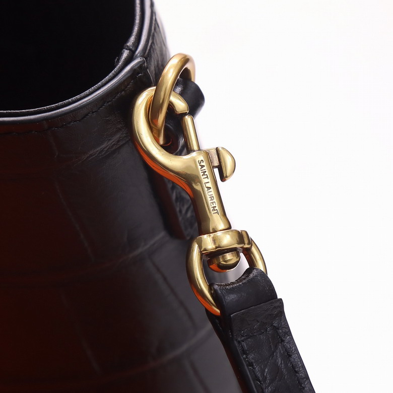 YSL 712367 18x17x8cm 8D_1