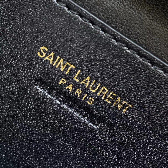 YSL 766731 18x11x6 5cm 8D2_1