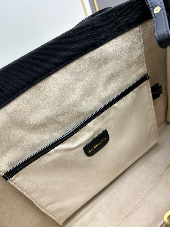 Balenciaga 6039 41x29x14cm jj1_1