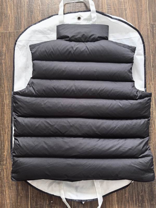 Moncler sz1-5 24cr114 (1)