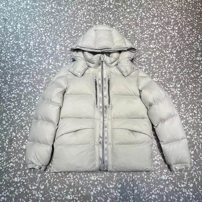 Moncler sz1-5 24cx28 (1)
